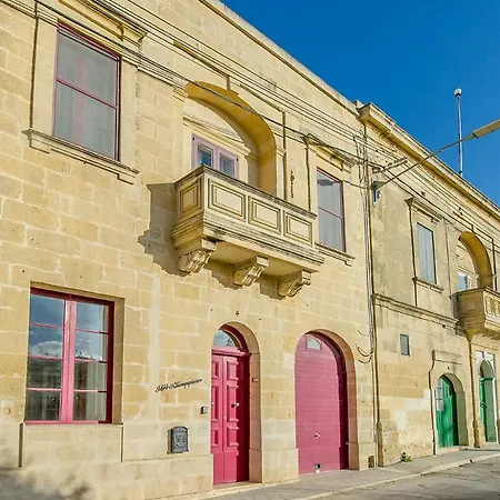 Kampnar Kerċem