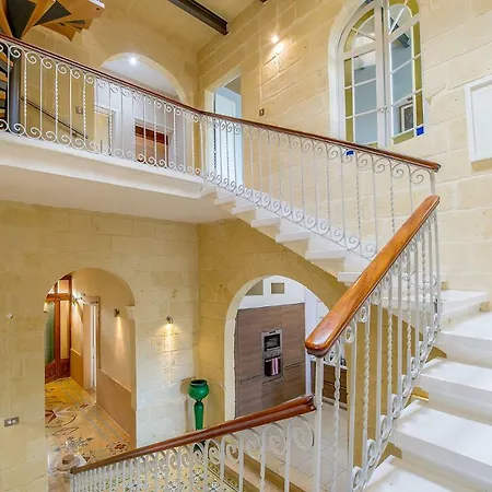 Kampnar منزل ريفي Kerċem