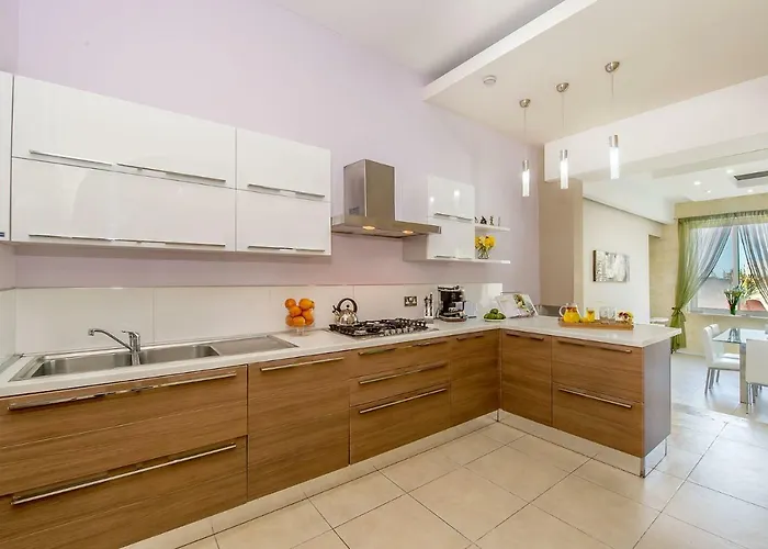 Kampnar 컨트리하우스 Kerċem